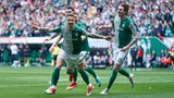 Werder-Kapitän Marco Friedl feiert mit weit ausgebreiteten Armen seinen Treffer gegen Bochum.