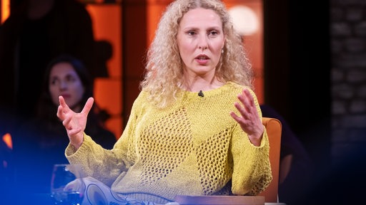 Ärztin Dr. Aurelia Hölzer bei 3nach9