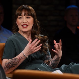 3nach9 mit Heidi Reichinnek.