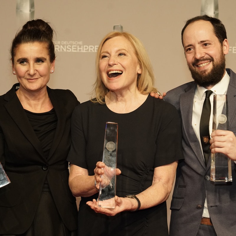 Freude über den Deutschen Fernsehpreis 2019 bei Anette Strelow, Maren Kroymann und Phillip Käßbohrer