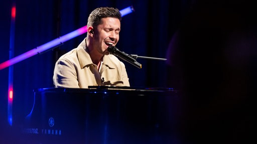 Nico Santos