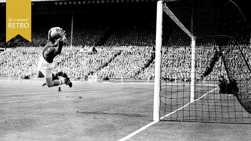 Hechtparade von Bernd Trautmann im Tor von Manchester City 1955