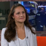 Polizeibeauftragte Sermin Riedel im Studio von buten un binnen