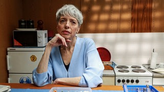 Helen Schneider spielt die Gerichtsmedizinerin Edda Bingley
