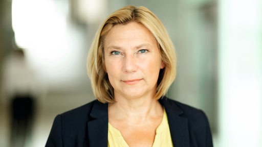 Yvette Gerner, Intendantin